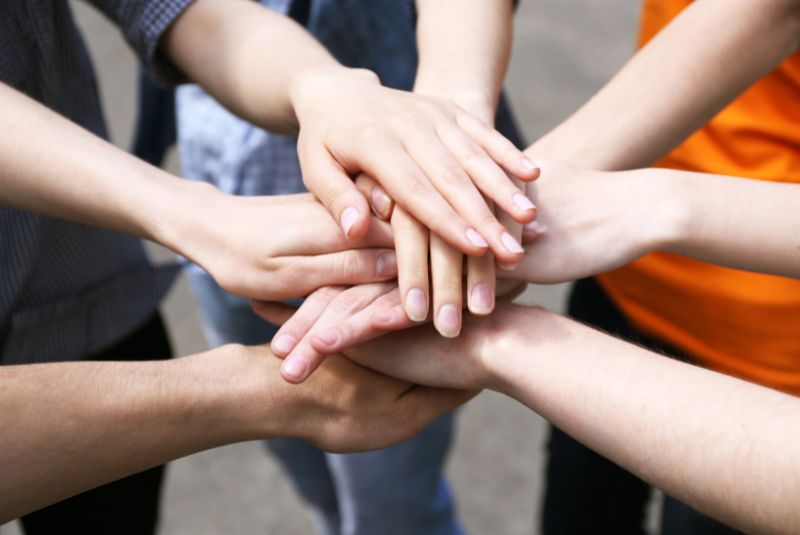 join the growing cristian community